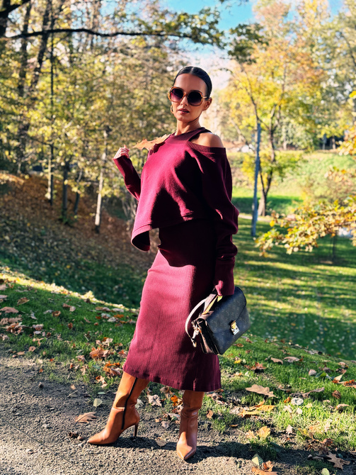 Asymmetric Senti Sweatshirt – Burgundy