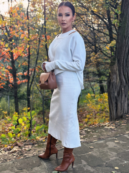 Asymmetric “Senti” Sweatshirt – Cream