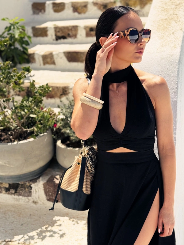 Top Maja - top typu halter wiązany na szyi i plecach z lnu i wiskozy kolor czarny